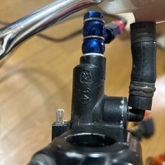 mosブレーキキャリパーとマスターシリンダーセットの画像