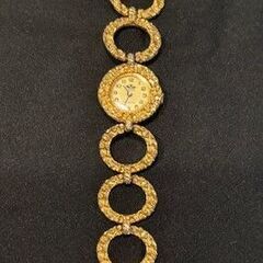 URBANブレスレット腕時計の画像