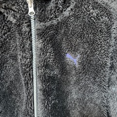 レディース　プーマ　リバーシブル　フードジャケット　Sサイズ　暖かい裏ボアの画像