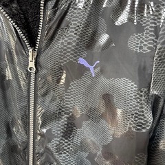 レディース　プーマ　リバーシブル　フードジャケット　Sサイズ　暖かい裏ボアの画像