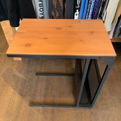 IKEA フィエルボ サイドテーブルの画像