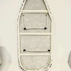 IKEA アイロン台 北欧柄 廃盤品の画像