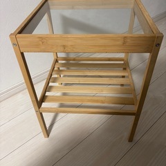 イケア ネスナ　ガラステーブルの画像
