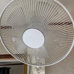壁掛け　扇風機の画像