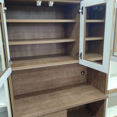 リユースのサカイ浦和店 【G132】★食器棚3枚扉の画像