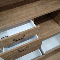 リユースのサカイ浦和店 【G132】★食器棚3枚扉の画像