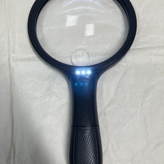 手持ちルーペ Idealeben 拡大鏡 LEDライト付2倍＆5倍 直径130mm 虫眼鏡 天眼鏡 老眼鏡 読書用の画像