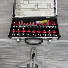 RYOBI トリマー MTR-42と専用ルータービットセットの画像