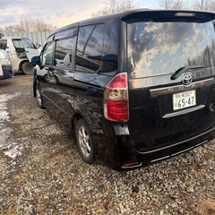 ヴォクシーの画像