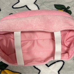 カナヘイの小動物ティシュカバーとすみっこぐらしのぬいぐるみの画像