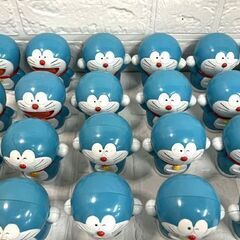 現状品 当時物 ドラえもん 貯金箱 28個セット！ 全長約10cm まとめて フィギュア プラスチック製 インテリア 置物☆札幌市 白石店 の画像