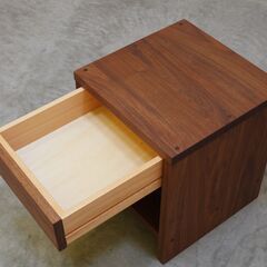 ≪yt2117ジ≫ 美品 MasterWal/マスターウォール ベッドサイドテーブル MORELESS/モアレス ナイトテーブル 幅35cm 高さ40cm 無垢材 071219-05の画像