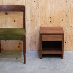 ≪yt2117ジ≫ 美品 MasterWal/マスターウォール ベッドサイドテーブル MORELESS/モアレス ナイトテーブル 幅35cm 高さ40cm 無垢材 071219-05の画像