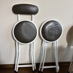 ニトリ　折りたたみ椅子セットの画像