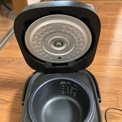 炊飯器の画像