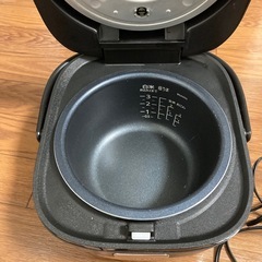 炊飯器の画像
