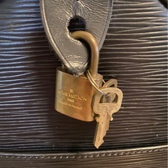 美品 ルイヴィトン エピ スピーディ30 ノワール ミニボストン レザー 黒の画像