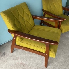 アンティーク　布張り　1人掛け　チェアー　2脚　
椅子　の画像