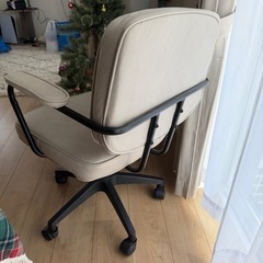 在宅用カジュアルオフィスチェアの画像