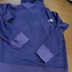 ノースフード付きジャージの画像