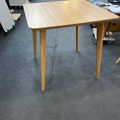 テーブルセットの画像