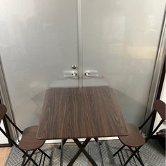 テーブルイスセットの画像