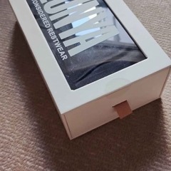 新品、箱未開封 LUNYA シルク100％スリープマスクの画像