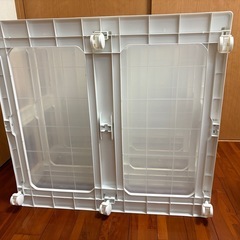 交渉中一旦ストップ　
衣装ケース 大容量（奥行70cm）ホワイト×半透明 クローゼット収納の画像