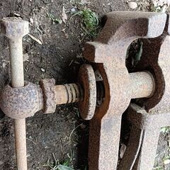 レトロ 大型万力 大型リードバイスの画像