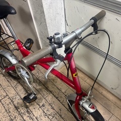 DUCATI MINI ハンドル部の折りたたみ自転車 赤 の画像