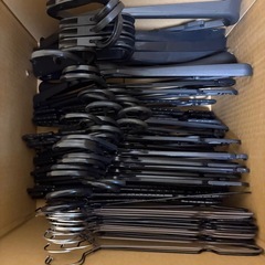 ハンガー　50本の画像