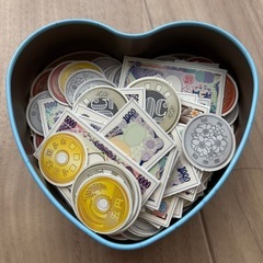 パーシー コインケースと紙製のお金の画像