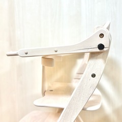 ベビーチェア テーブルにヒビあり  大和屋 の画像