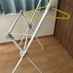 室内用 折りたたみ 物干し竿 の画像