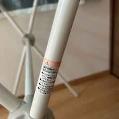 室内用 折りたたみ 物干し竿 の画像