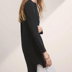 ARITZIA WILFRED・100%シルク絹・長袖ブラクワンピスの画像