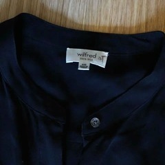 ARITZIA WILFRED・100%シルク絹・長袖ブラクワンピスの画像