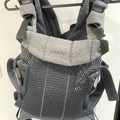 抱っこ紐（ベビービョルン　ハーモニー）の画像