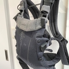 抱っこ紐（ベビービョルン　ハーモニー）の画像
