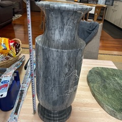 大理石壺？の画像