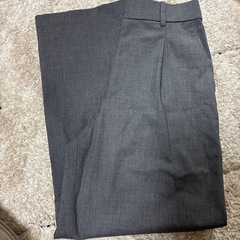 タックワイドパンツ グレーSサイズの画像