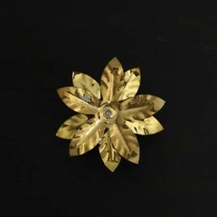 ビンテージ花形黄銅製ろうそく立て・キャンドルホルダー・クリスマスの画像