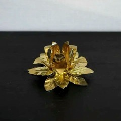 ビンテージ花形黄銅製ろうそく立て・キャンドルホルダー・クリスマスの画像