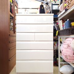 ニトリ 6段チェスト 引出し7杯 ホワイト 鏡面◆幅79.9㎝×奥行41.8㎝×高さ129㎝◆近隣配送無料 買取帝国 朝霞店の画像