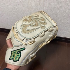 ハイゴールド　硬式グローブ　
投手用の画像