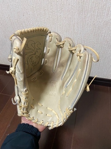 ※値下げ※ 
高校野球　硬式用グローブ　投手用　 ハイゴールド