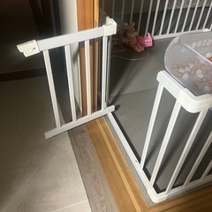 ベビーサークルの画像