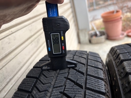 冬タイヤ14インチ★ 155/65R14 ★ コンパクトカー用アルミ付きブリヂストン製スタッドレス ★ バリ山! 深溝４本組 ★ ブリ