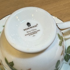 A7178【ウェッジウッド】ワイルドストロベリー リー 4点セット 黒壺 カップ ソーサーの画像