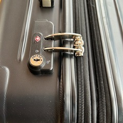 キャリーバッグ 黒の画像